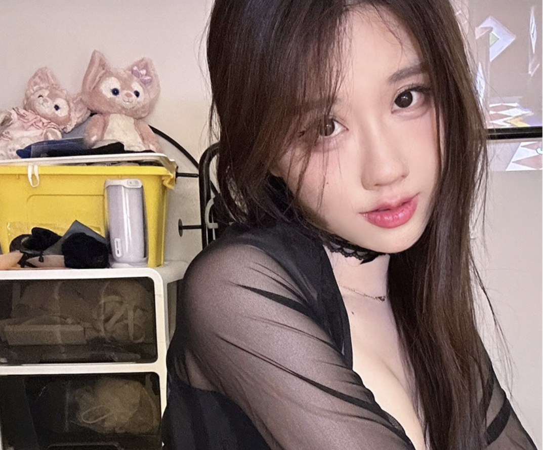 轩子巨二兔微密圈全部写真图片以及视频合集