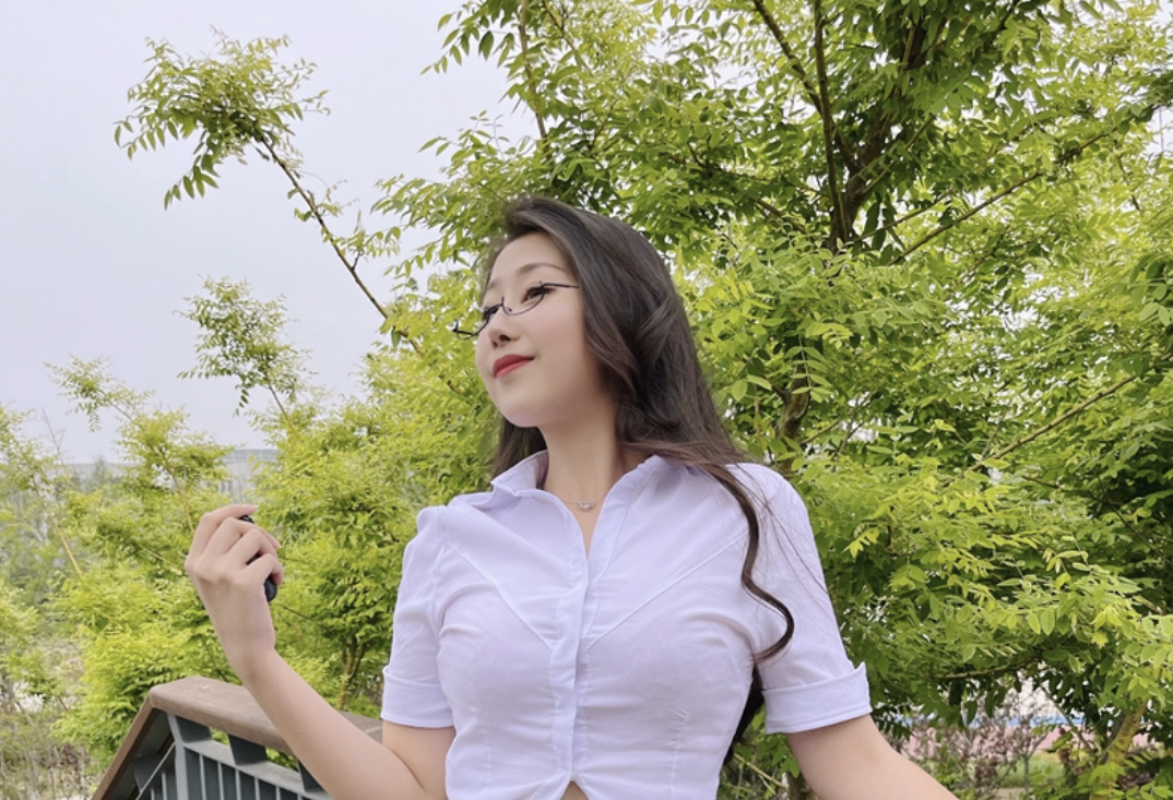 美邵女Baby维密圈高清图片免费分享,微博中的魅力绽放